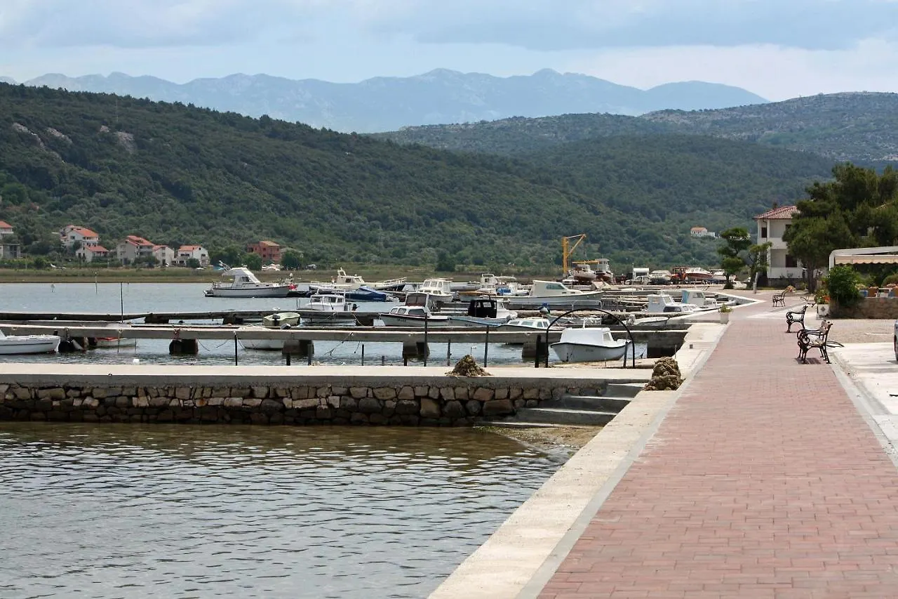 Apartments With A Parking Space Supetarska Draga - Donja, Rab - 15999